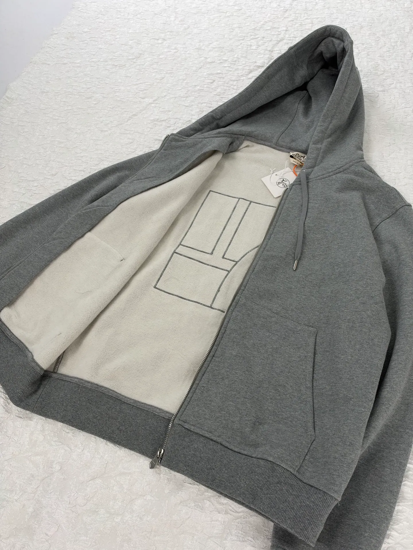 Herme*/ ，Black White ， ，Silver ， Size：S/M/L/XL